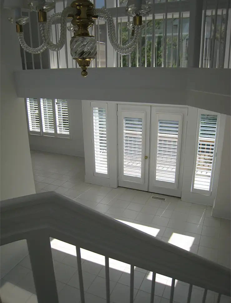 Entry before renovation