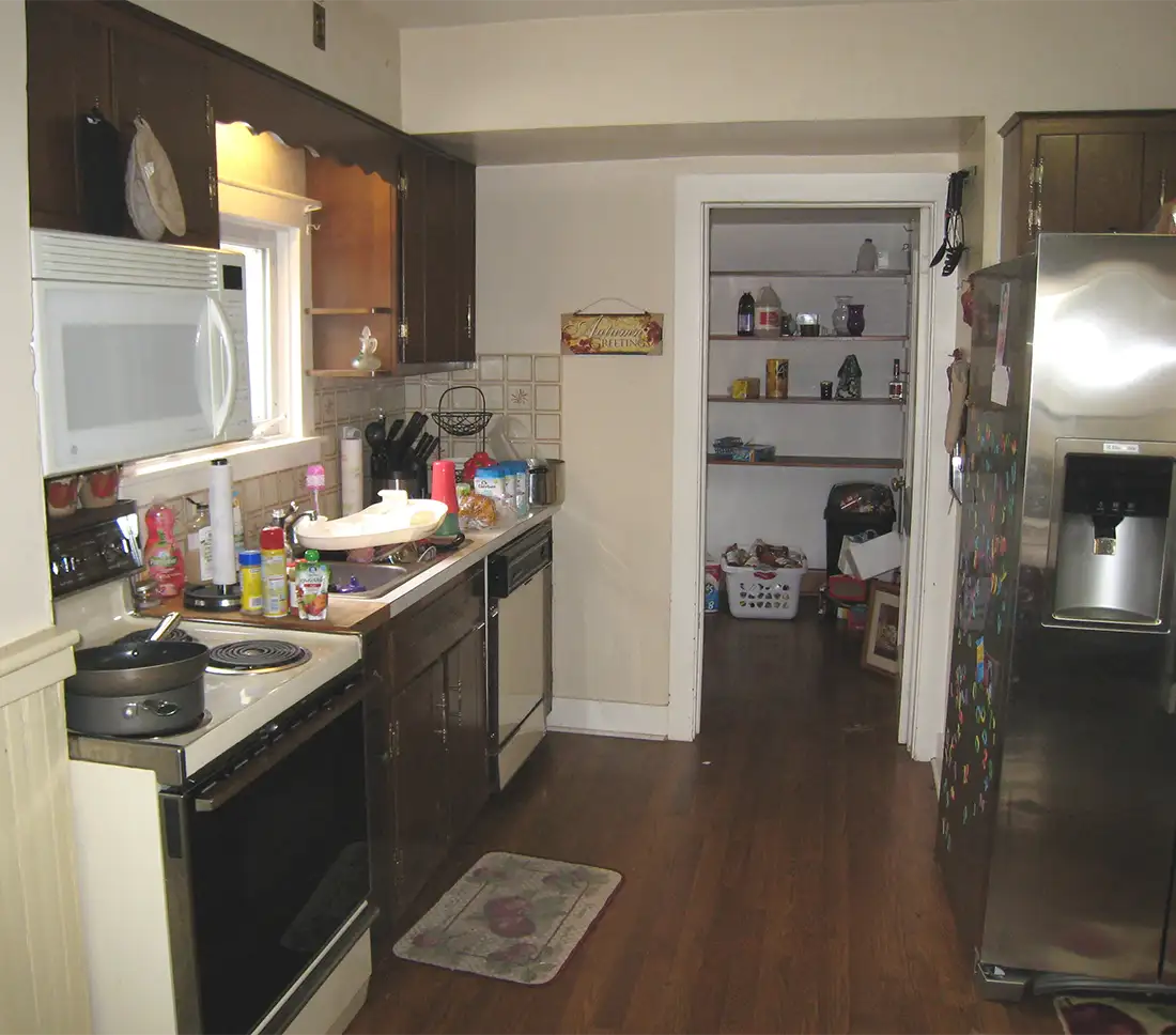 Kitchen before renovation