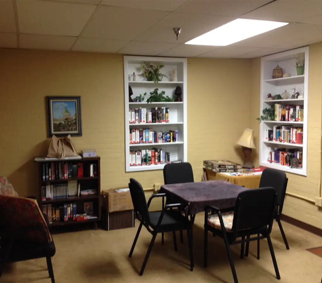 Club room before renovation