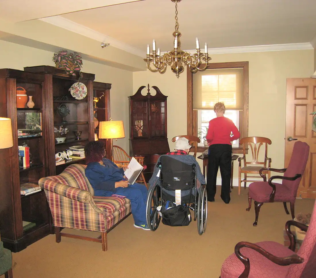 Fireside room before renovation